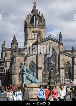 Statue de David Hume à l'extérieur de la Cathédrale Saint Giles Banque D'Images