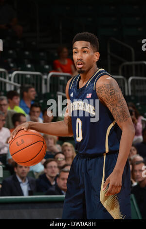 Coral Gables, FL, USA. Feb 22, 2014. Eric Atkins # 0 Notre Dame, en action pendant le match de basket-ball de NCAA Miami entre les ouragans et la Notre Dame Fighting Irish à la Banque United Center de Coral Gables, Fl. Les Hurricanes défait les irlandais 71-64. © csm/Alamy Live News Banque D'Images