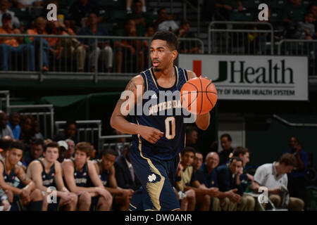 Coral Gables, FL, USA. Feb 22, 2014. Eric Atkins # 0 Notre Dame, en action pendant le match de basket-ball de NCAA Miami entre les ouragans et la Notre Dame Fighting Irish à la Banque United Center de Coral Gables, Fl. Les Hurricanes défait les irlandais 71-64. © csm/Alamy Live News Banque D'Images