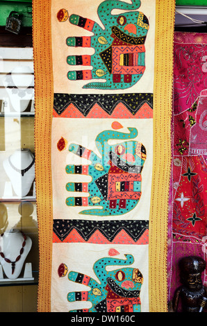 L'éléphant indien traditionnel textile, fort Cochin, Kochi, Kerala, Inde Banque D'Images