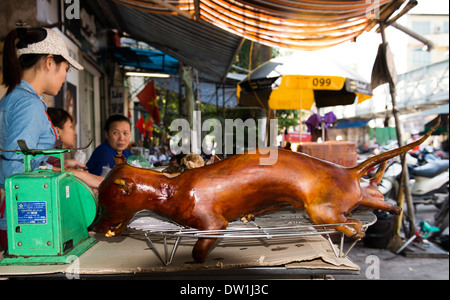 Les chiens ensemble meat for sale (Thit Cho), Hanoi, Vietnam. Banque D'Images