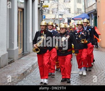 Procession de la rue au carnaval allemand Fastnacht Banque D'Images