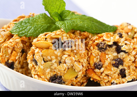 Cookies aux raisins de sésame avec les graines de citrouille Banque D'Images