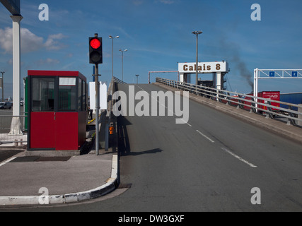 On-Ramp pour chargement sur véhicule, Ferry Port de Calais, France Banque D'Images