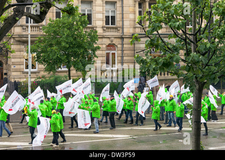 Mars tabac contre de nouvelles taxes sur Mai 2013 Strasbourg Alsace France Banque D'Images