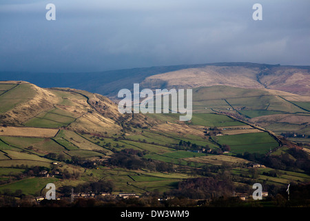 Katy Roy Churn Chinley Carrière Edge Kinder Scout et chef de bord Sud Taxal Angleterre Derbyshire Peak District Banque D'Images