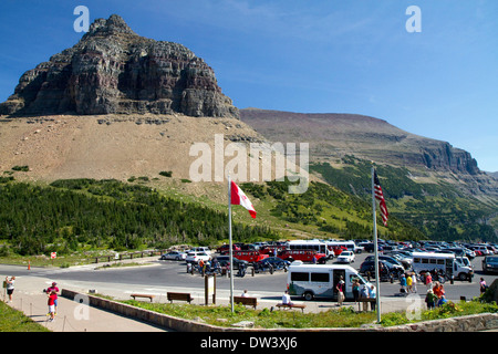 Reynolds Mountain à Logan Pass situé le long de la ligne de partage dans le Glacier National Park, Montana, USA. Banque D'Images