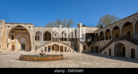 Cour et la fontaine du palais de Beiteddine Palaceis Beitad-Din ou dans la vallée de la Bekaa au Liban Banque D'Images