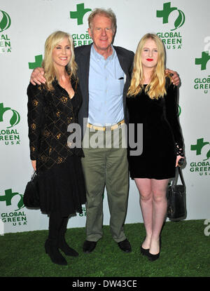 Los Angeles, Californie, USA. Feb 26, 2014. Ed Begley Jr., épouse Rachelle Carson, fille Hayden Carson Begley participant à la 11e Conférence annuelle Pre-Oscar Parti vert mondial tenue à l'Avalon, à Hollywood, Californie le 26 février 2014. 2014 : Crédit D. Long/Globe Photos/ZUMAPRESS.com/Alamy Live News Banque D'Images