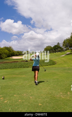 Le golf chinois belle femme au magnifique Wailea Emerald bien sûr Banque D'Images