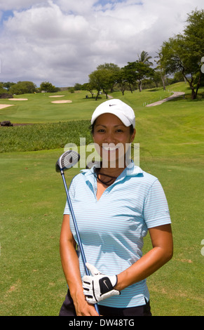 Le golf chinois belle femme au magnifique Wailea Emerald bien sûr Banque D'Images