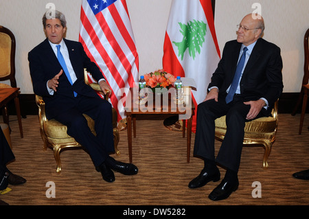 Kerry secrétaire se réunit avec le Premier ministre libanais, M. Mikati Banque D'Images