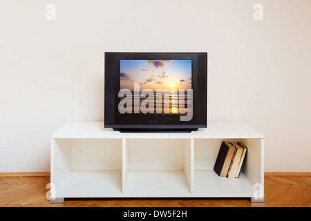 Intérieur de chambre avec tv Banque D'Images