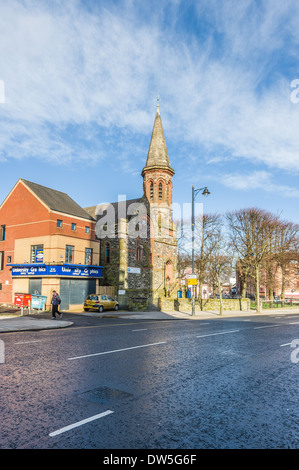 Route de l'université était à l'origine de l'Eglise morave situé sur Sandy Row à Belfast en 1871 et déplacé à son emplacement actuel en 188 Banque D'Images