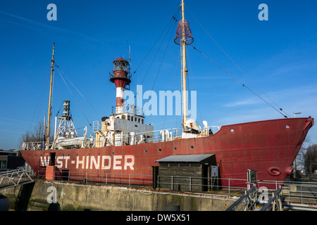 Le bateau-phare Westhinder II au parc à thème maritime Seafront à Zeebrugge / Zeebruges, Belgique Banque D'Images