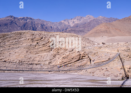 Pont sur la rivière Kali Gandaki près de Kagbeni village Banque D'Images