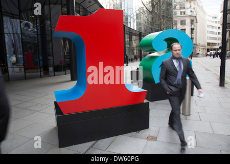 'Un à zéro (les dix chiffres)" par l'artiste pop américain Robert Indiana (b 1928), dans la région de Lime Street, City of London, UK. Banque D'Images