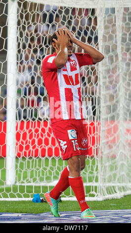 Melbourne, Australie. 1er mars 2014. DAVID WILLIAMS (15) l'avant du Melbourne Heart tient sa tête après une occasion manquée pendant la série 21match entre Melbourne Victory et Melbourne coeur pendant l'Australian Hyundai A-League saison 2013/2014 à l'AAMI Park, Melbourne, Australie. (Crédit Image : © Tom Griffiths/ZUMA/ZUMAPRESS.com) fil Banque D'Images