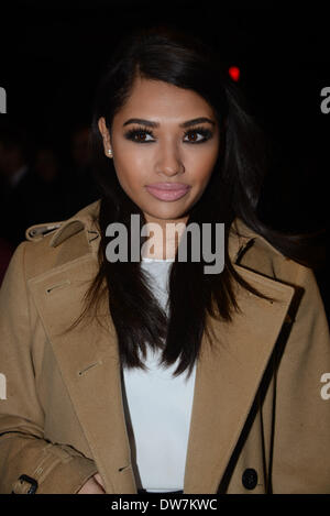 Londres Angleterre 2 Mars 2014 : Vanessa White assiste au Disasters Emergency Committee animer une émission dans l'aide des Philippines Typhon Appel au Queens's Theatre de Londres. Photo par voir Li/Alamy Live News Banque D'Images