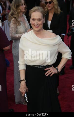 Hollywood, Californie, USA. 2 mars, 2014. L'actrice Meryl Streep nous assiste à la 86e Academy Awards aka Oscar en Dolby Theatre de Los Angeles, USA, le 02 mars 2014. Credit : Hubert Boesl/afp photo alliance/Alamy Live News Banque D'Images
