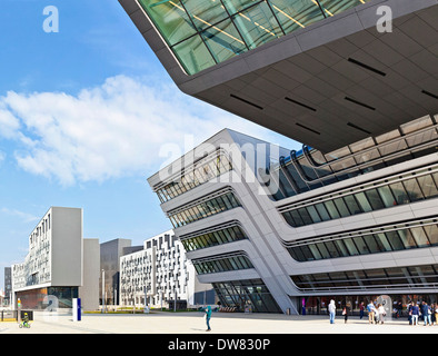 Le nouveau bâtiment de l'Université publique de l'économie de Vienne Banque D'Images