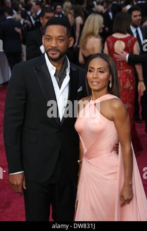 Hollywood, Californie, USA. 2 mars, 2014.Acteurs Will Smith et Jada Pinkett Smith assister à la 86e Academy Awards aka Oscar en Dolby Theatre de Los Angeles, USA, le 02 mars 2014. Credit : Hubert Boesl/afp photo alliance/Alamy Live News Banque D'Images