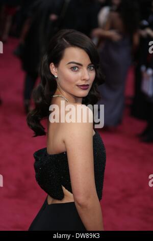 L'actrice Margot Robbie assiste à la 86e Academy Awards aka Oscar en Dolby Theatre de Los Angeles, USA, le 02 mars 2014. Photo : Hubert Boesl Banque D'Images