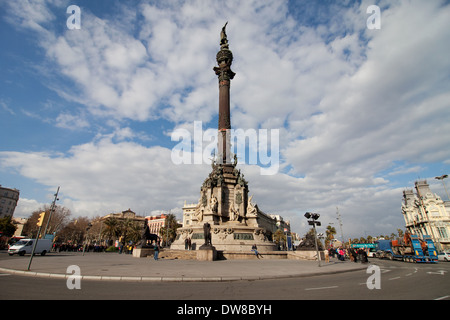 Le monument de Colomb construit par Gaieta Buigas en 1888 pour commémorer le premier voyage de Christophe Colomb vers les Amériques. Banque D'Images