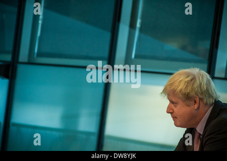 Le maire de Londres, Boris Johnson, l'heure des questions à l'Hôtel de Ville Banque D'Images