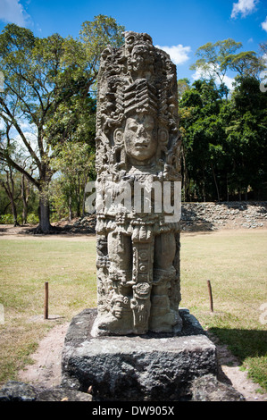 Une sculpture à Ruinas de Copán au Honduras Banque D'Images