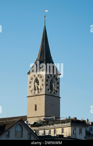 Église Saint Pierre avec la plus grande horloge d'Europe, Zurich, Suisse Banque D'Images