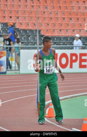 Edvaldo DO NASCIMENTO (Brésil) prend part au lancer du javelot lors des Championnats du monde junior de l'IAAF de 2013 du 12 au 14 juillet, 2013 Banque D'Images