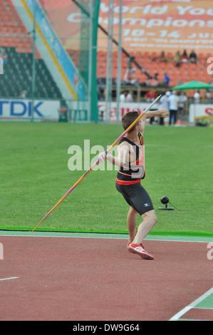 Athlète prend part au lancer du javelot lors des Championnats du monde junior de l'IAAF de 2013 du 12 au 14 juillet, 2013 à Donetsk, Ukraine Banque D'Images