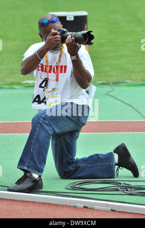 Journaliste sportif de travailler pendant le championnat du monde junior de l'IAAF 2013 Banque D'Images