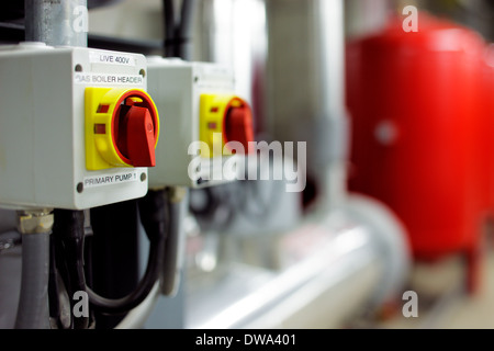 Usine mécanique et électrique sont les chambres sont très sophistiqués pour un contrôle efficace des centres de chauffage et de refroidissement Banque D'Images