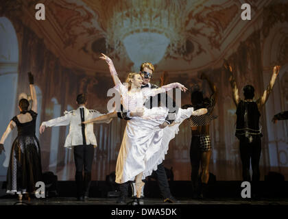 Berlin, Allemagne. 4e Mar, 2014. Rasta Thomas' Roméo et Juliette - à partir de la 04.03 au 09.03.2014 est à voir le rock classique ballet Roméo et Juliette ' ' par Rasta Thomas et Adrienne Canterna, déjà connu par sa production ' rock ', le serrant dans l'admiral's palace à Berlin. © Reynaldo Paganelli/NurPhoto ZUMAPRESS.com/Alamy/Live News Banque D'Images
