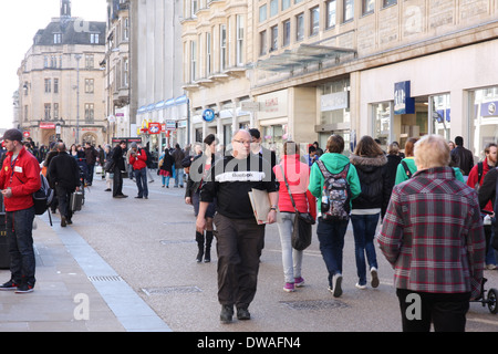 Oxford's busy Cornmarket Street UK Banque D'Images