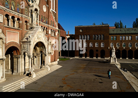 Dom Square et Eglise Votive de Szeged Hongrie région Csongrad Banque D'Images