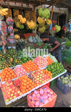 Sri Lanka, Kandy, marché, stand de fruits, fournisseur, Banque D'Images