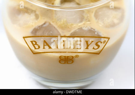 Baileys avec de la glace Banque D'Images