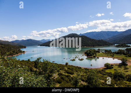 Lake dans le parc naturel de Cazorla en Espagne. Banque D'Images