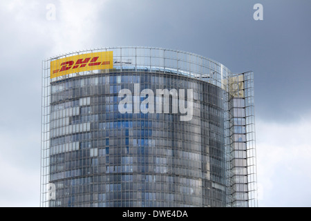 La Post Tower Building, Deutsche Post DHL, siège de Bonn, Allemagne. Banque D'Images