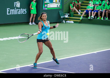 Indian Wells, en Californie, USA. 6 mars 2014. 05 mars 2014 : Heather Watson (GBR) en action au cours de la BNP Paribas Open, à l'Indian Wells Tennis Garden à Indian Wells, CA. Credit : Action Plus Sport Images/Alamy Live News Banque D'Images