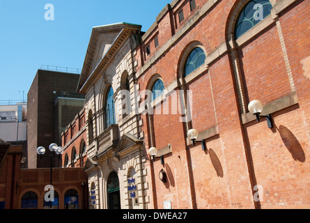 Le Market Hall dans le centre-ville de Derby, Derbyshire, Angleterre, Royaume-Uni Banque D'Images