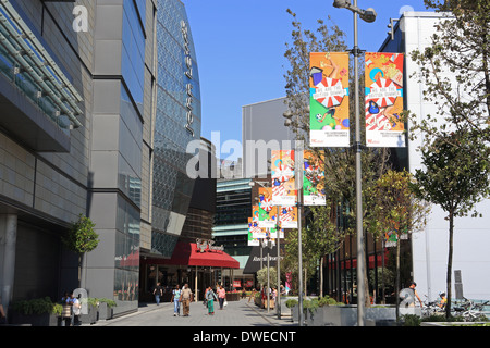 Populaires, le centre commercial Westfield à Stratford, E20, dans l'Est de Londres, Angleterre, RU Banque D'Images