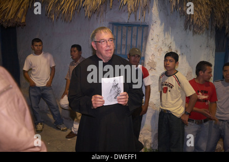 GUATEMALA prêtre missionnaire catholique américain dans le Petén. Banque D'Images