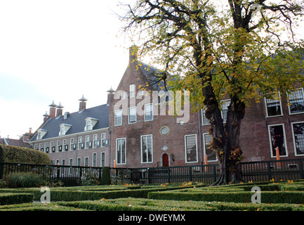 Prinsenhof & Prinsentuin (17e siècle et les jardins de la cour du prince) dans le centre historique de Groningen, Pays-Bas Banque D'Images