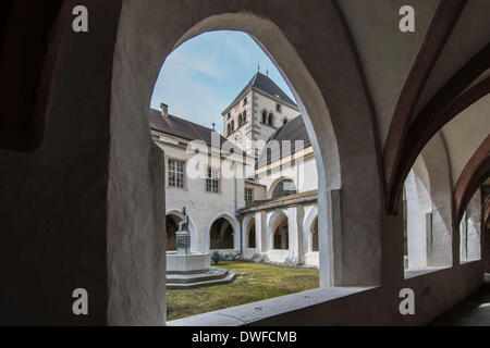 Monastère de Chanoines Réguliers augustins domaine de Pajot mars 2013. Banque D'Images
