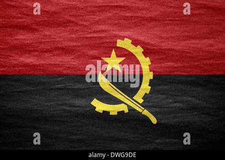 Drapeau de l'Angola ou bannière angolais sur toile texture Banque D'Images