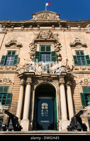L'Auberge de Castille. C'est le cabinet du premier ministre à La Valette sur l'île méditerranéenne de Malte. Banque D'Images